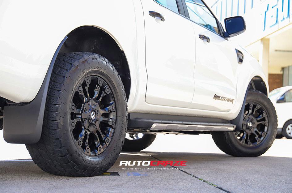 FORD-RANGER-VAPOR-MATTE-BLACK